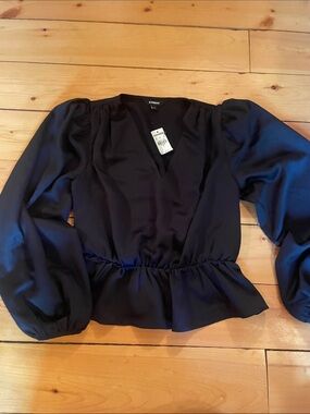 Express Black V-Neck Peplum Long Sleeve Blouse